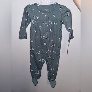9 month Carters sleeper with footies